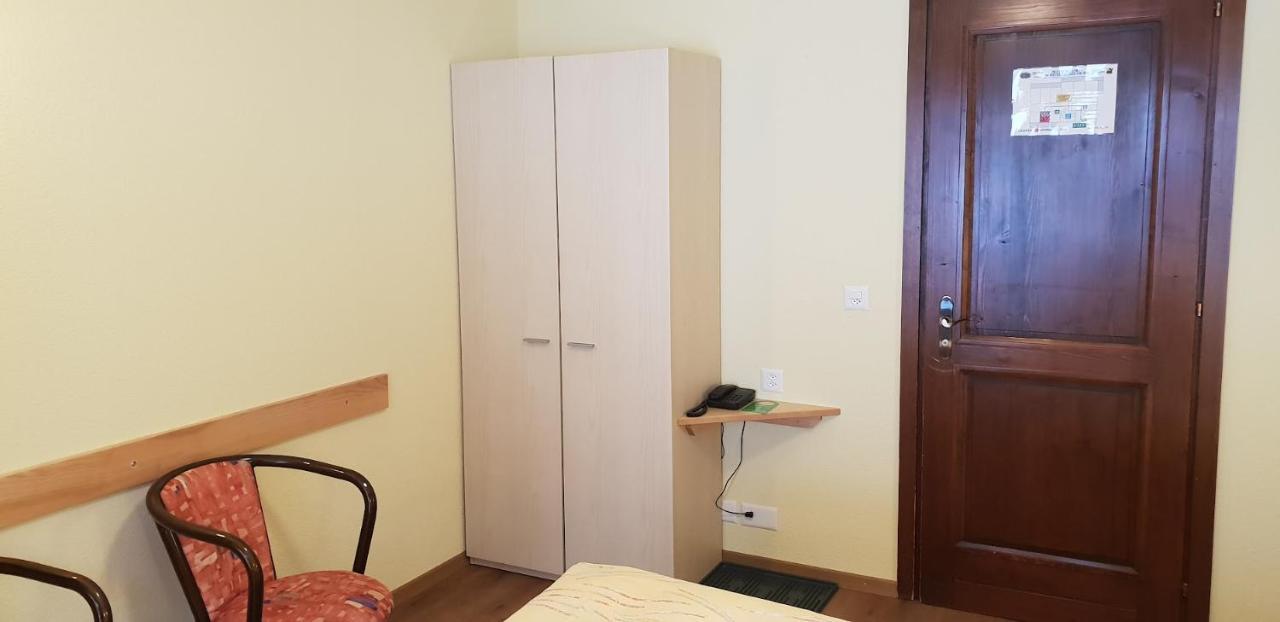 Hotel Alex Лойкербад Екстериор снимка