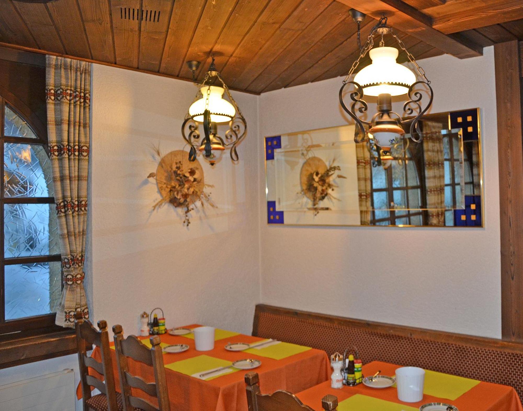 Hotel Alex Лойкербад Екстериор снимка